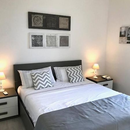 Villa A Due Piani Con Giardino E Piscina دونا فيردي المظهر الخارجي الصورة