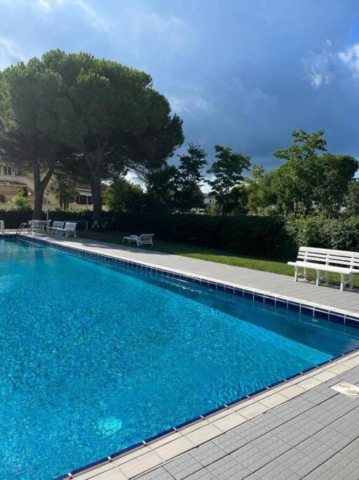 Villa A Due Piani Con Giardino E Piscina دونا فيردي المظهر الخارجي الصورة